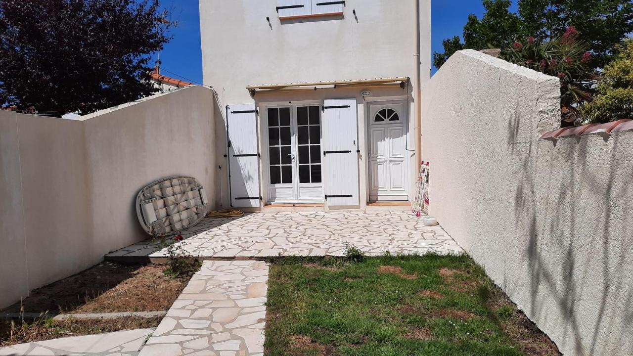 Charmante Maison De Ville Avec Jardin - 2 Chambres - 5 Pers Saint-Jean-de-Monts Eksteriør billede